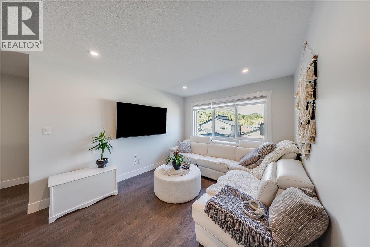 1524 ASPEN Lane