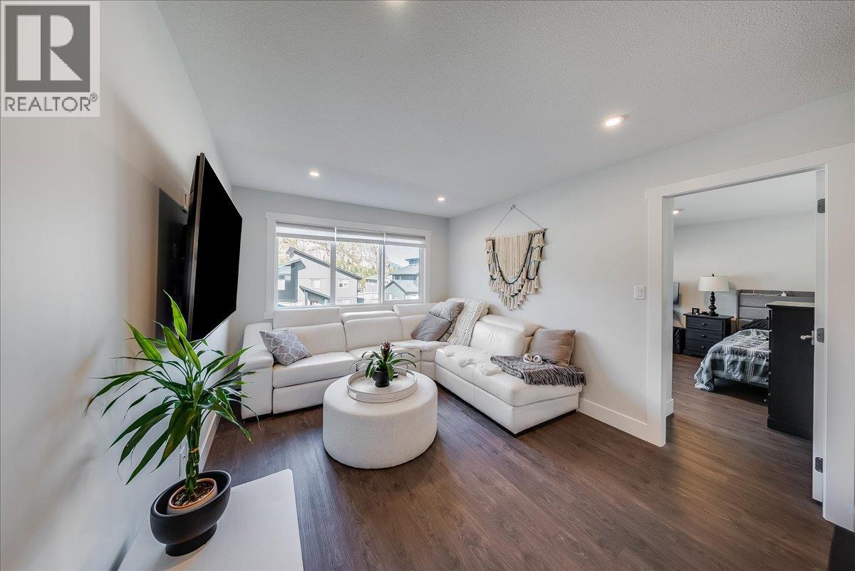 1524 ASPEN Lane