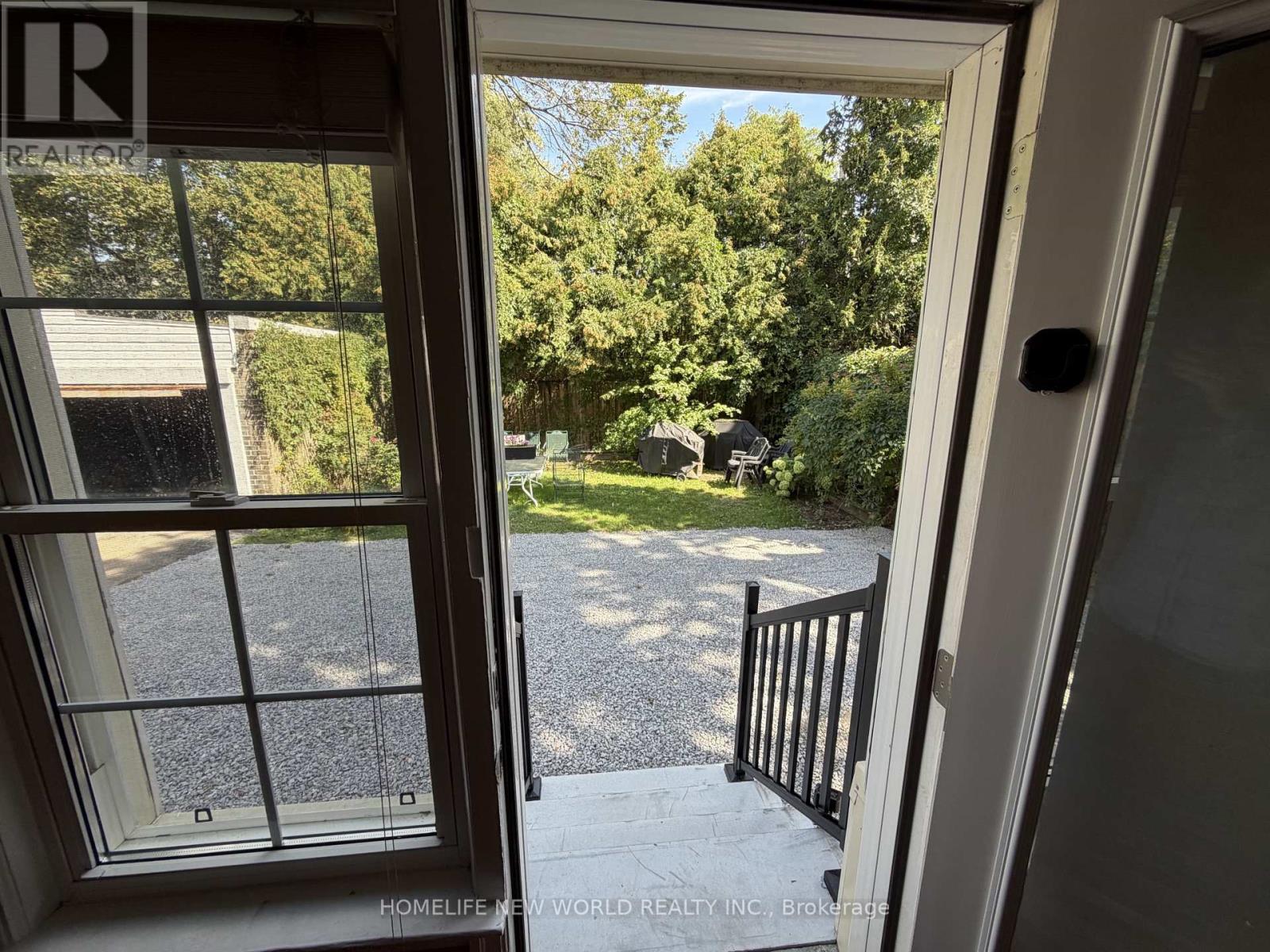 4 - 1217 Avenue Road, Toronto, Ontario  M5N 2G5 - Photo 12 - C13857910
