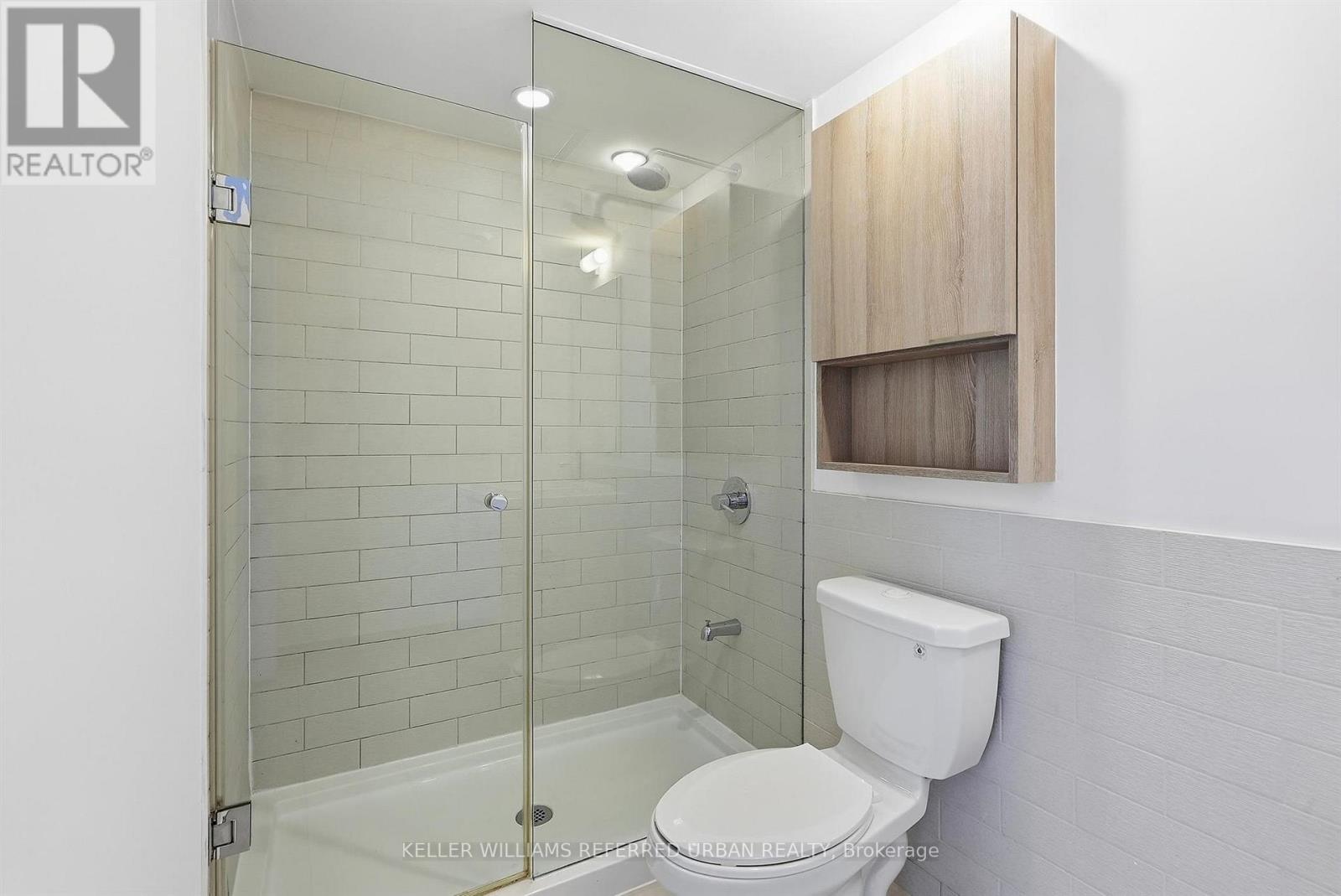 2207 - 6 Sonic Way, Toronto, Ontario  M3C 0P1 - Photo 15 - C13857912
