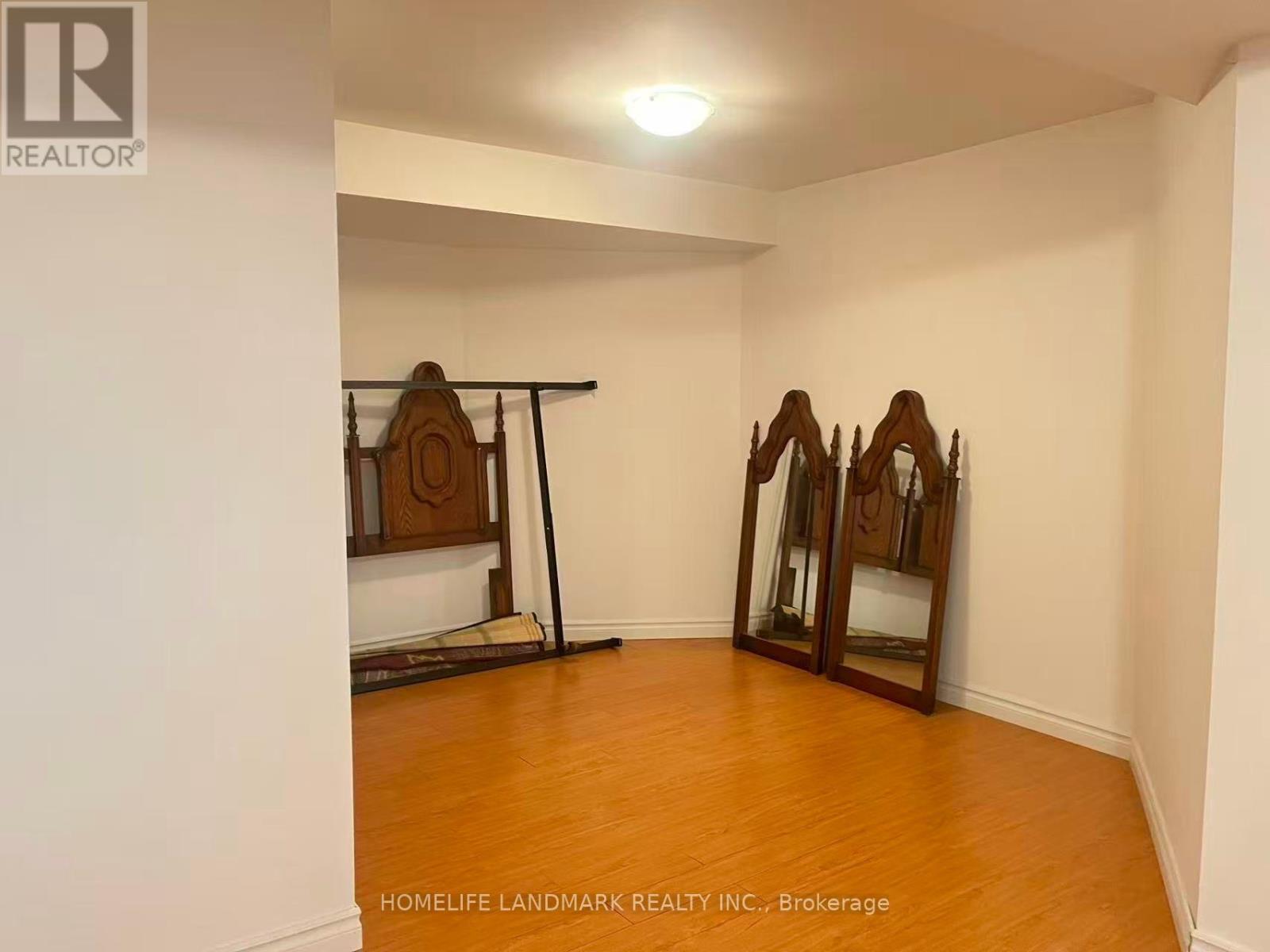 69 Hazelmere Drive, Richmond Hill, Ontario  L4B 1W8 - Photo 6 - N13857908