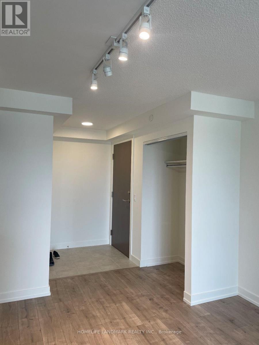 1401 - 10 Wilby Crescent, Toronto, Ontario  M9N 0B6 - Photo 9 - W13857916