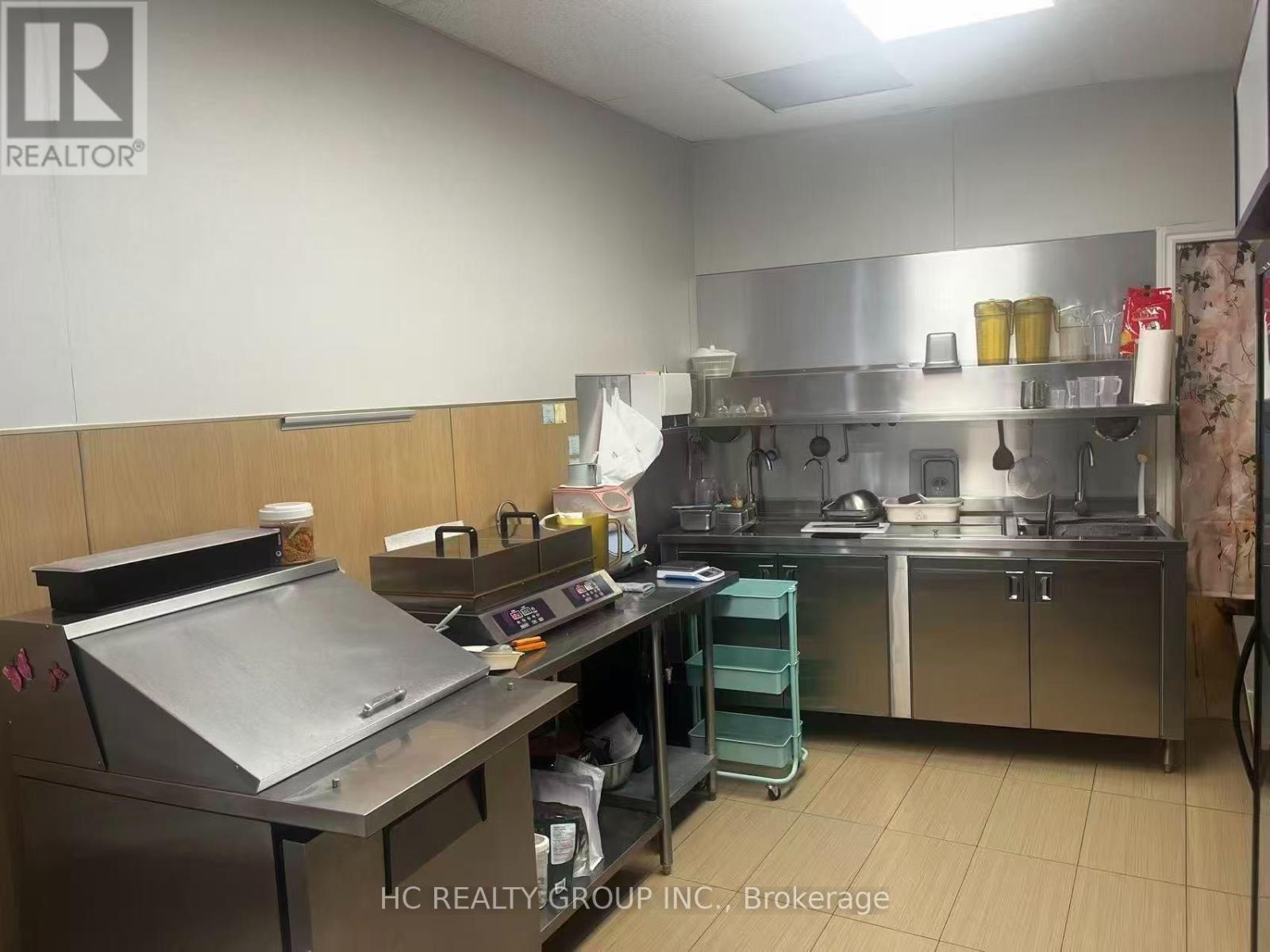 16 - 5418 Yonge Street, Toronto, Ontario  M2N 6X4 - Photo 5 - C13857942