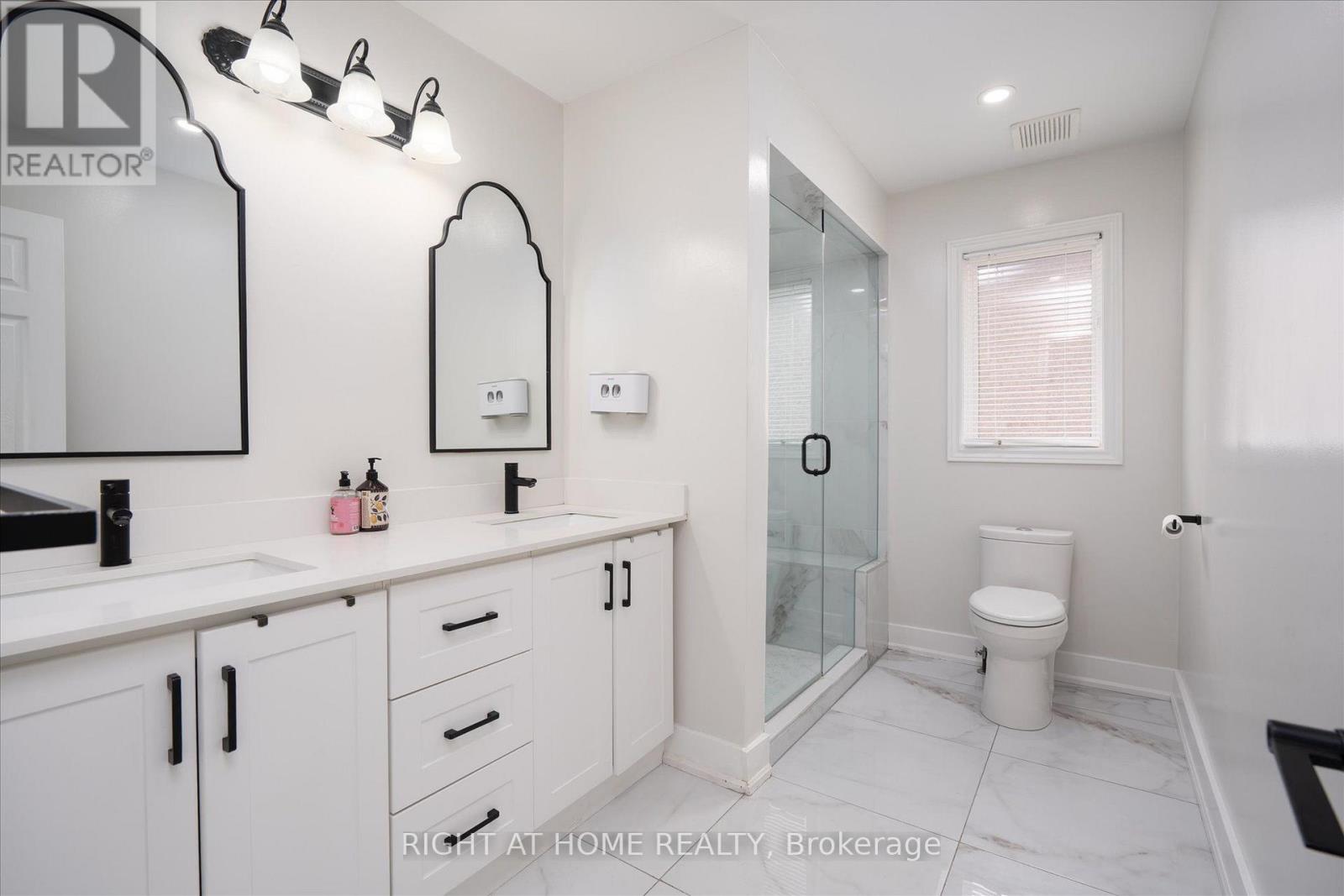 1001 Lytton Court, Pickering, Ontario  L1W 3Z2 - Photo 25 - E13857952