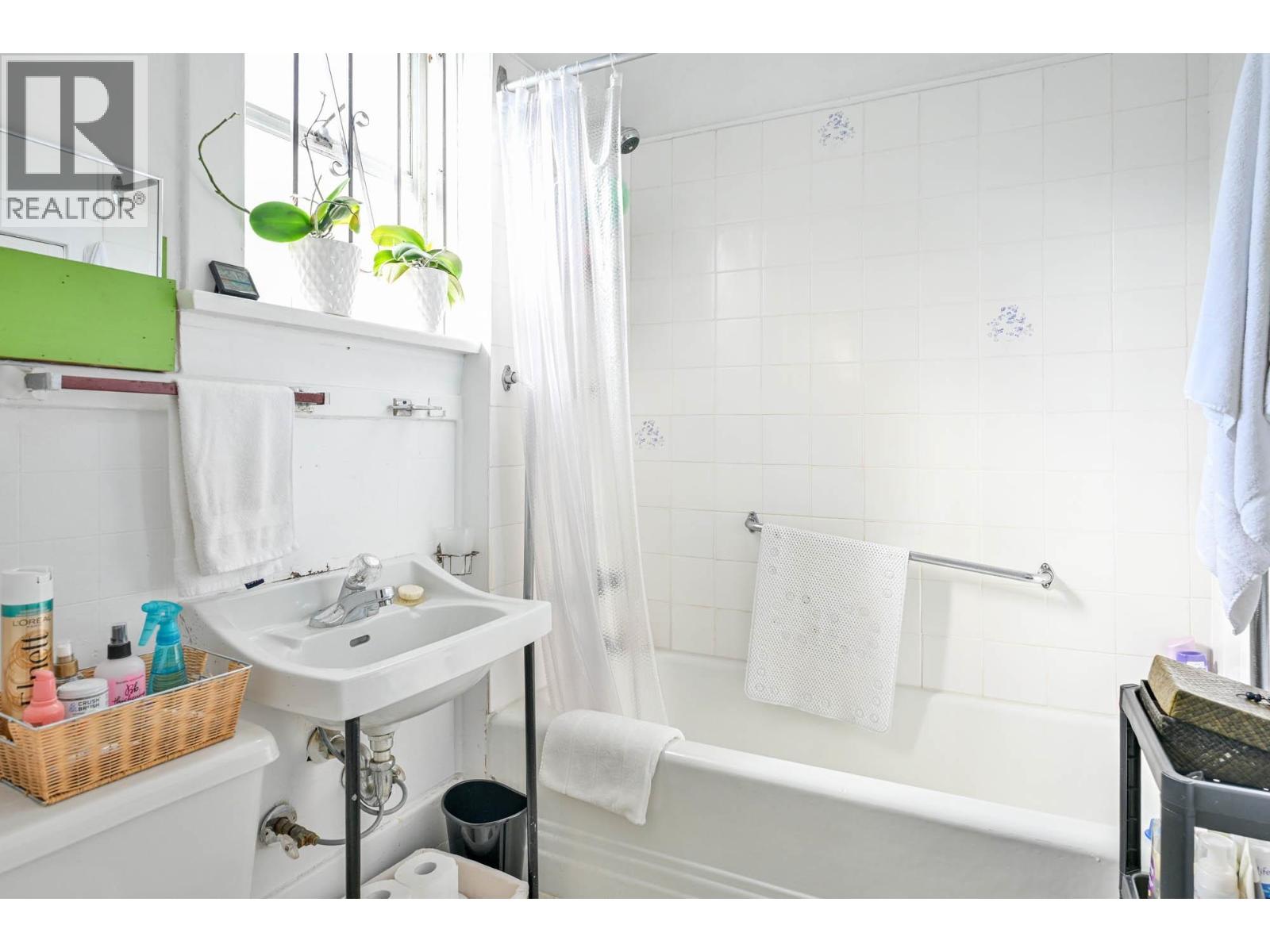 336 E 17th Avenue, Vancouver, British Columbia  V5V 1A8 - Photo 10 - R3171595