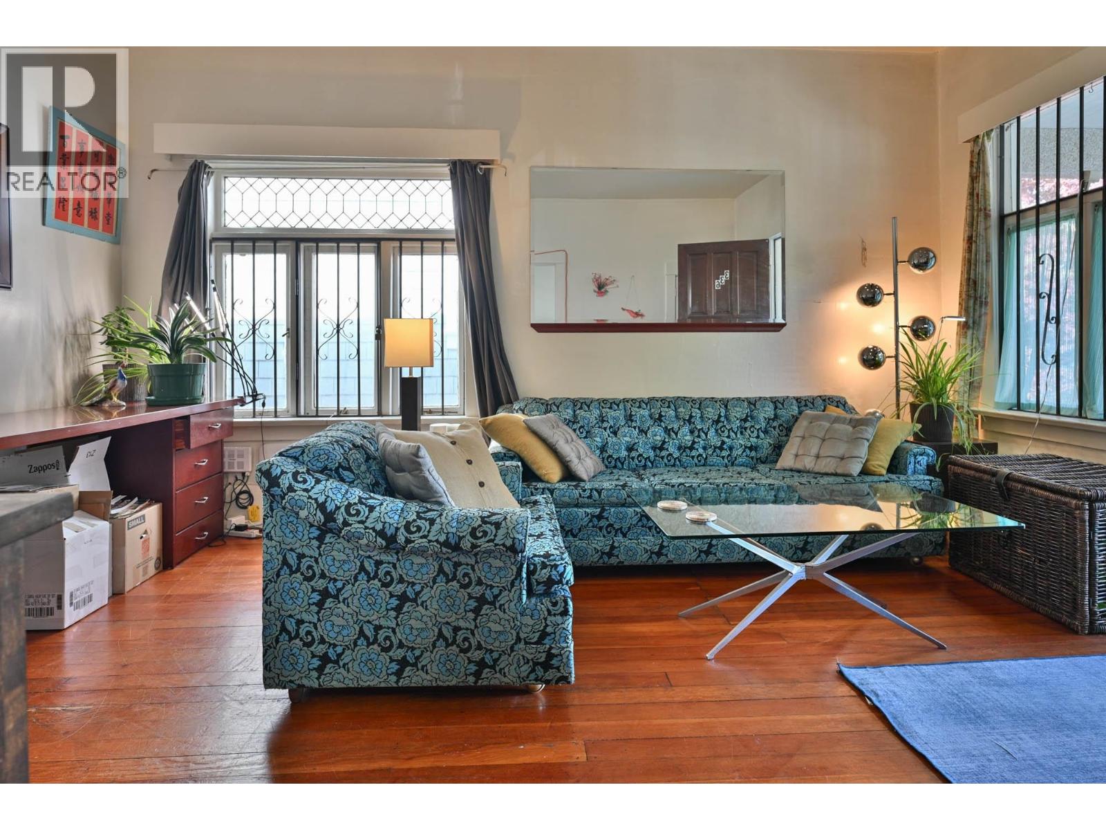 336 E 17th Avenue, Vancouver, British Columbia  V5V 1A8 - Photo 2 - R3171595