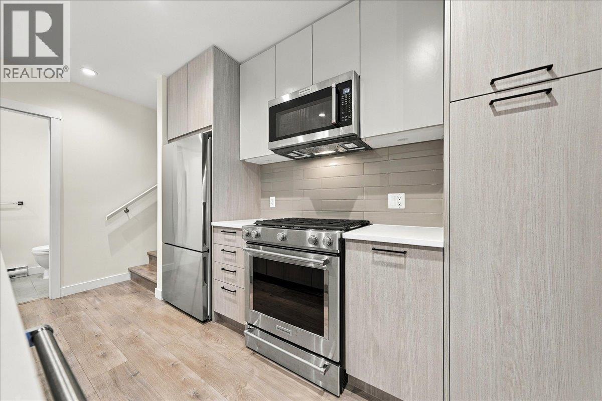 604 707 Como Lake Avenue, Coquitlam, British Columbia  V3J 0J5 - Photo 6 - R3170229