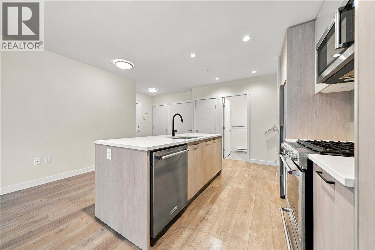 604 707 Como Lake Avenue, Coquitlam, British Columbia  V3J 0J5 - Photo 8 - R3170229
