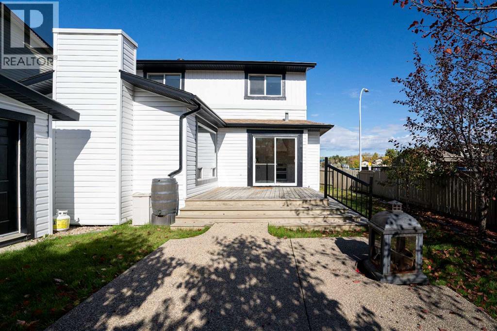 102 Goodwin Place, Fort Mcmurray, Alberta  T9J 1K1 - Photo 38 - A2348450