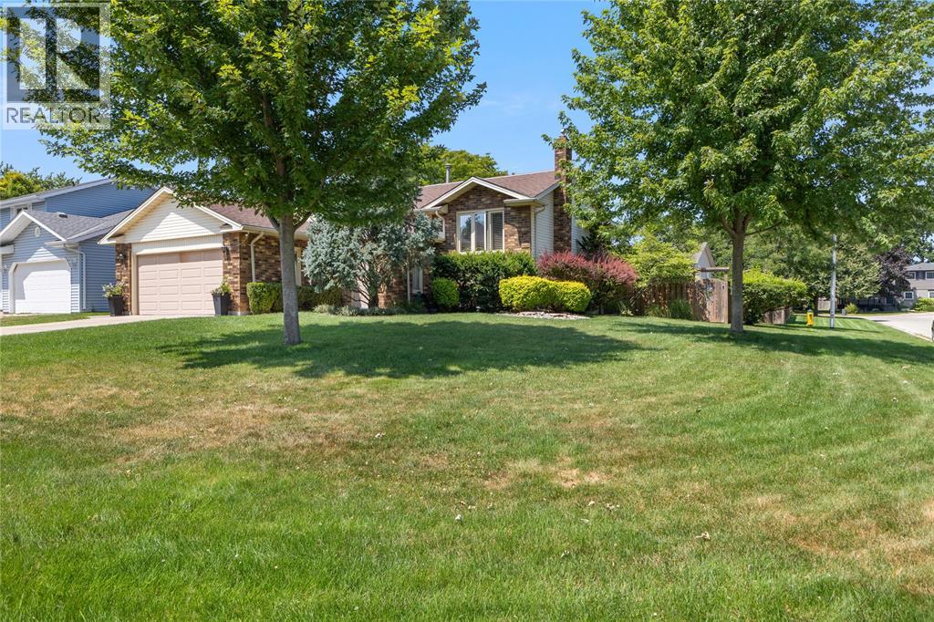 336 Brentwood CRESCENT St Clair Ontario Canada N0N1G0 3