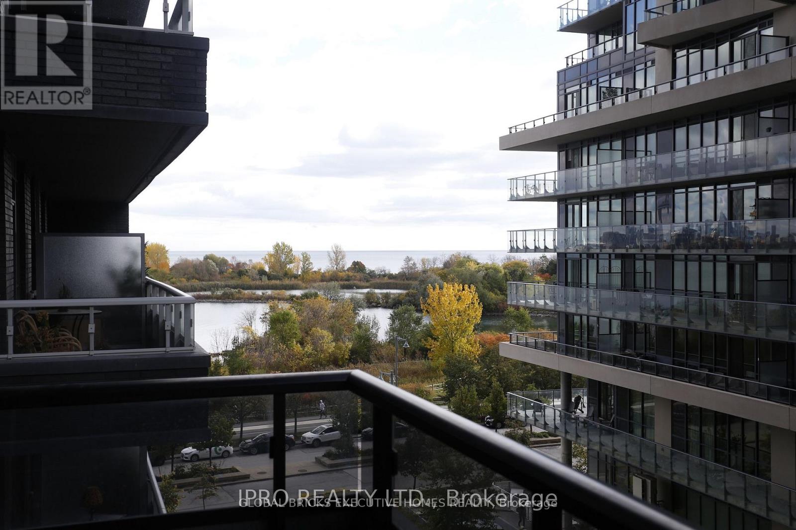 409 - 110 Marine Parade Drive, Toronto, Ontario  M8V 0A3 - Photo 3 - W13857964