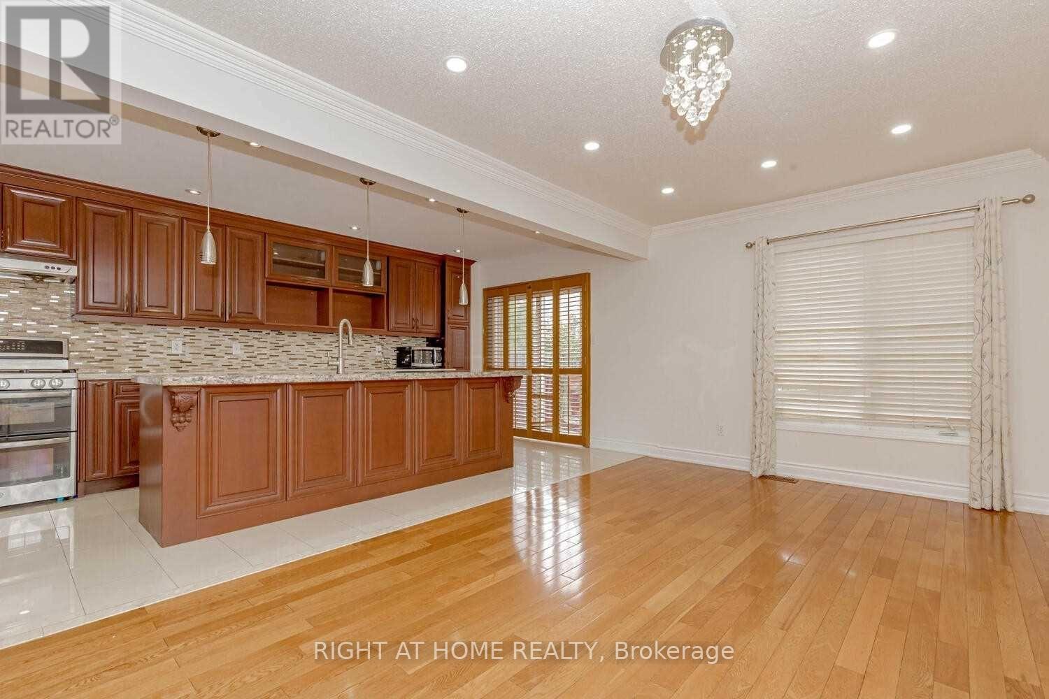 3300 Respond Road, Mississauga, Ontario  L5M 7X4 - Photo 8 - W13857968
