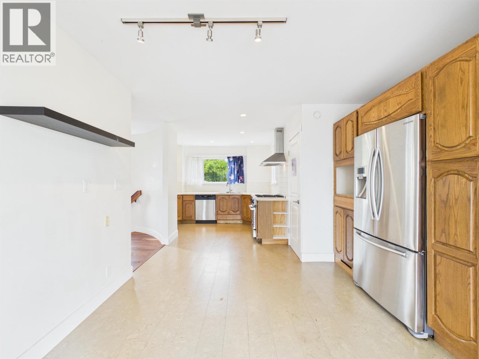 408 Allen Drive, Delta, British Columbia  V4M 3B8 - Photo 9 - R3169947