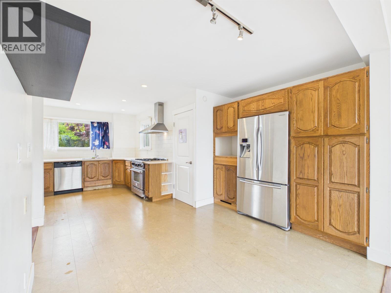 408 Allen Drive, Delta, British Columbia  V4M 3B8 - Photo 10 - R3169947