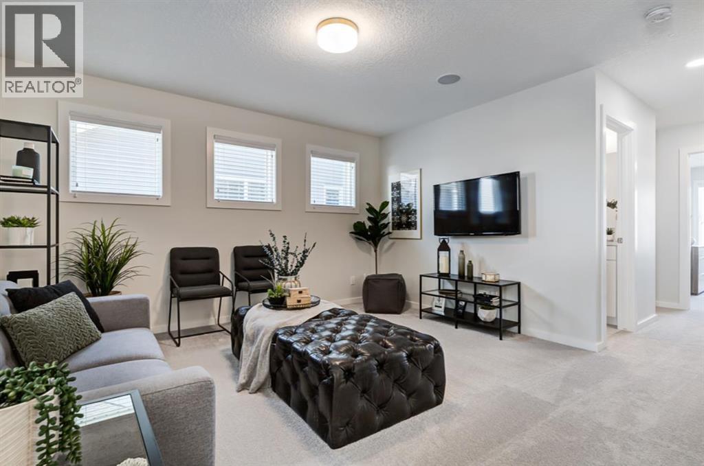 79 Creekside Rise SW, Calgary, Alberta  T2X 6G8 - Photo 6 - A2346255