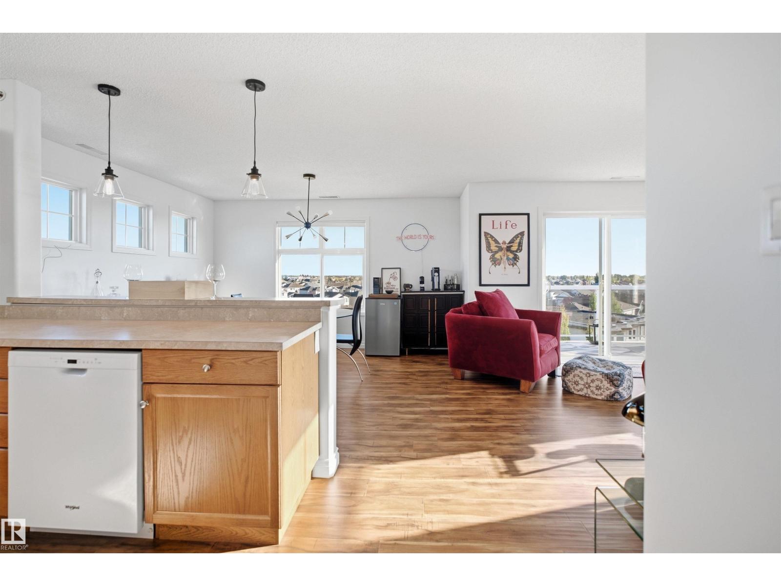 #416 16035 132 ST NW