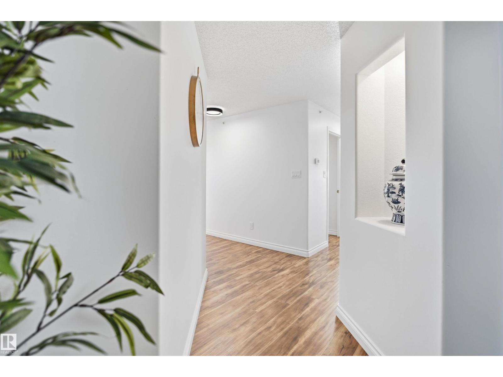 #416 16035 132 ST NW