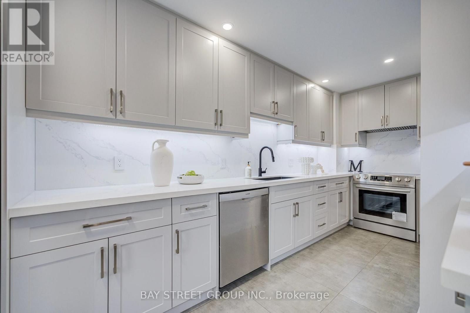 105 - 11 Everson Drive, Toronto, Ontario  M2N 7B9 - Photo 21 - C13857984