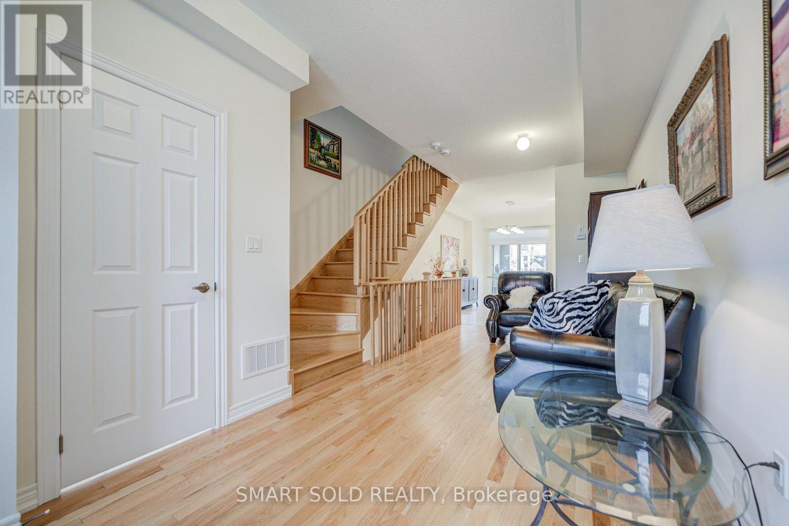 2871 Whites Road, Pickering, Ontario  L1X 0P3 - Photo 10 - E13857994