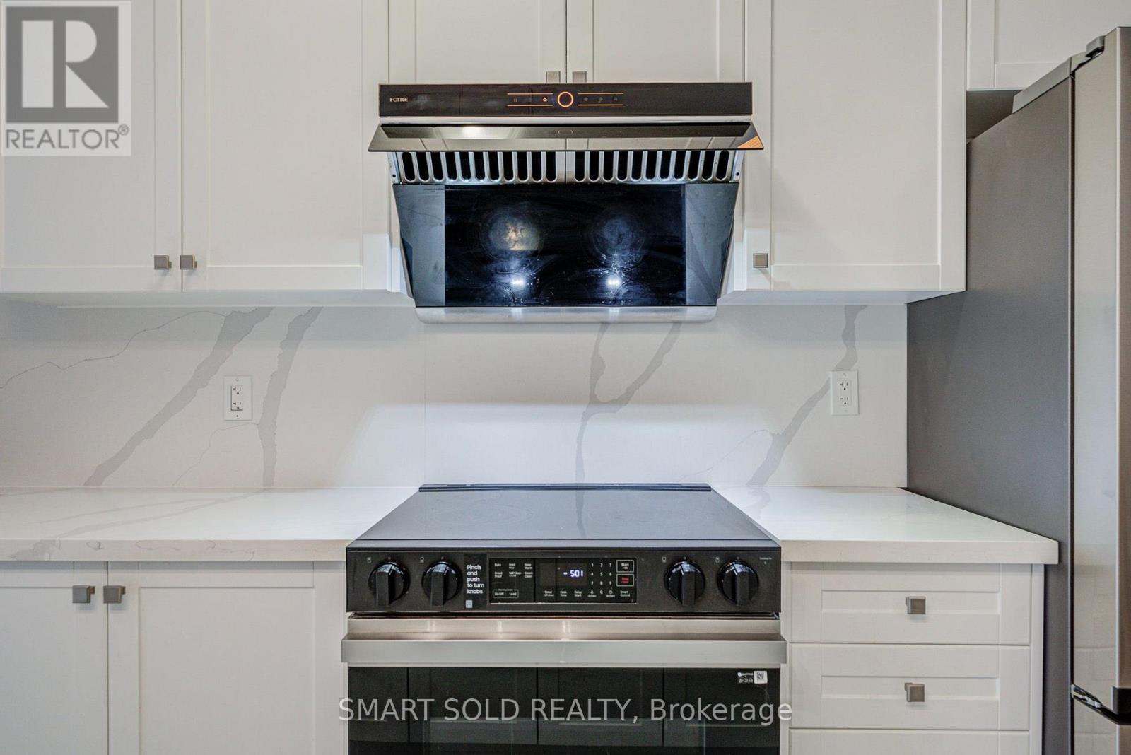 2871 Whites Road, Pickering, Ontario  L1X 0P3 - Photo 13 - E13857994