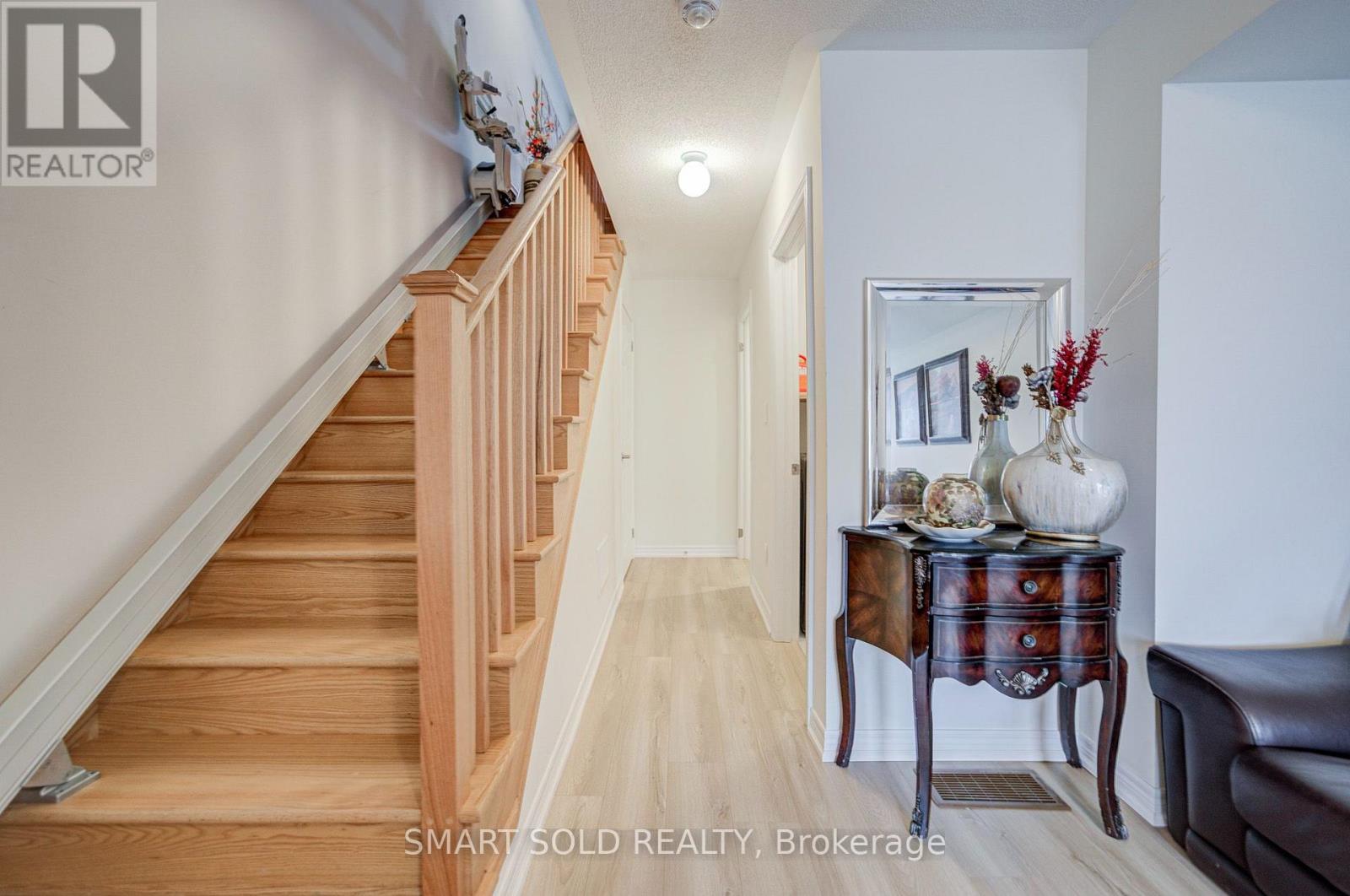 2871 Whites Road, Pickering, Ontario  L1X 0P3 - Photo 9 - E13857994