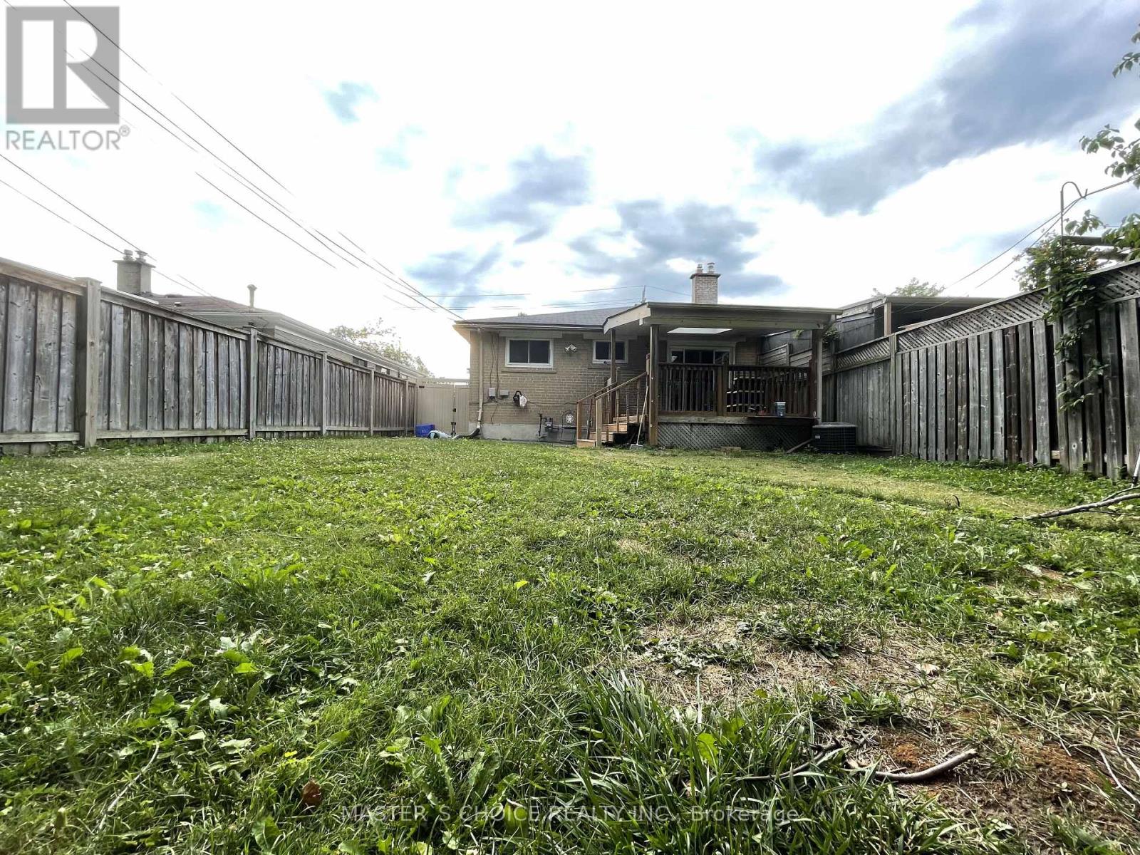39 Richardson Drive S, Aurora, Ontario  L4G 1Z2 - Photo 11 - N13858006