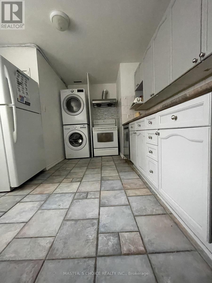 39 Richardson Drive S, Aurora, Ontario  L4G 1Z2 - Photo 2 - N13858006
