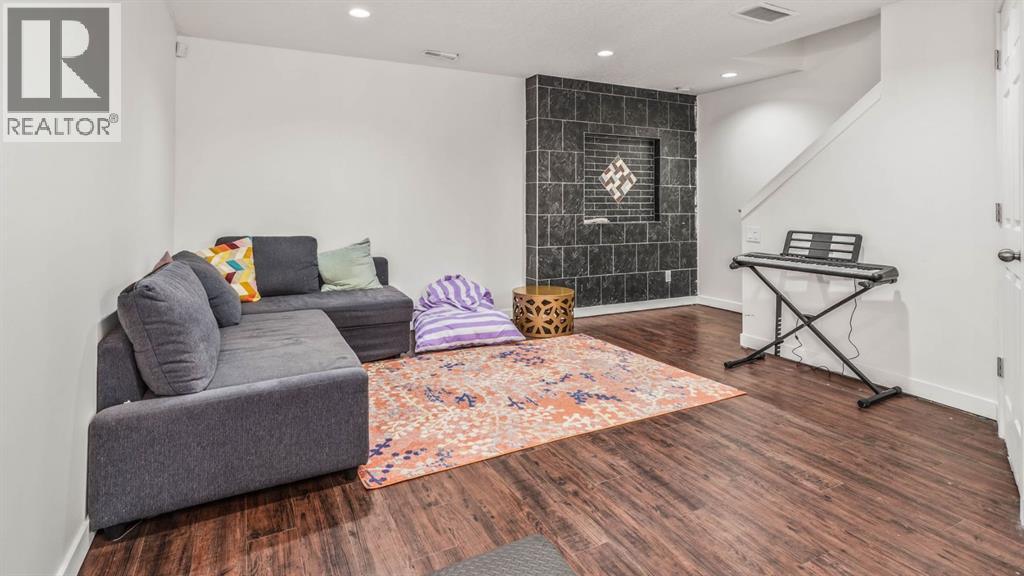 254 Elgin View SE