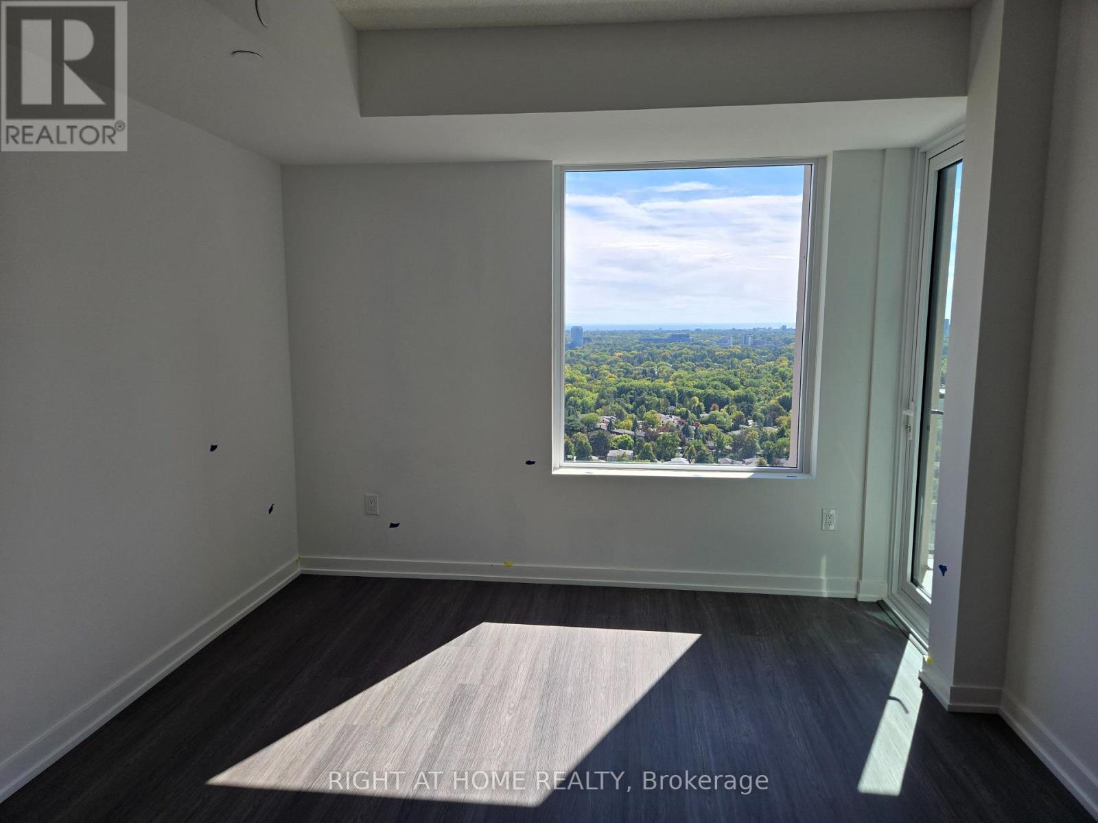 2609 - 4010 Eglinton Avenue W, Toronto, Ontario  M9A 0G5 - Photo 11 - W13857988