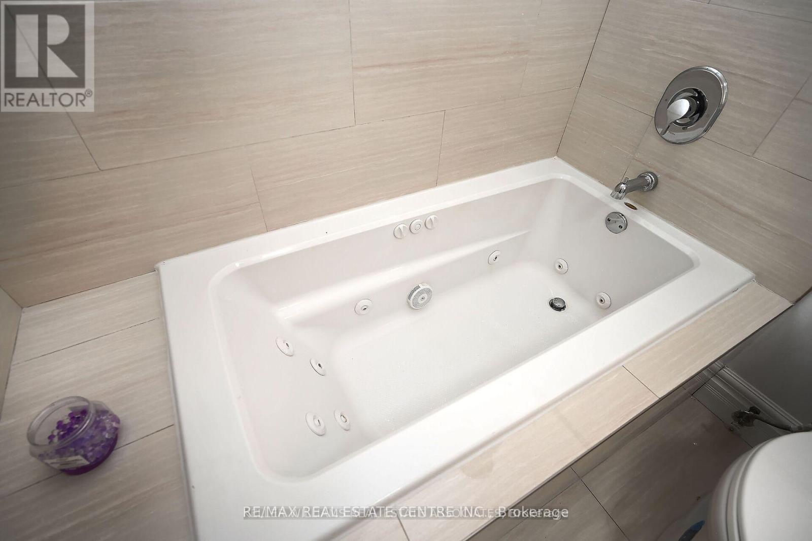 3845 Althorpe   (Upper ) Circle, Mississauga, Ontario  L5N 7G5 - Photo 21 - W13857990