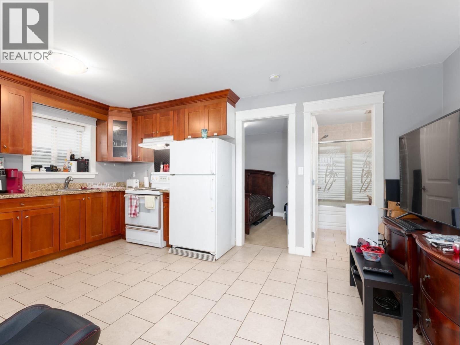 8588 Armstrong Avenue, Burnaby, British Columbia  V3N 2H5 - Photo 29 - R3171568