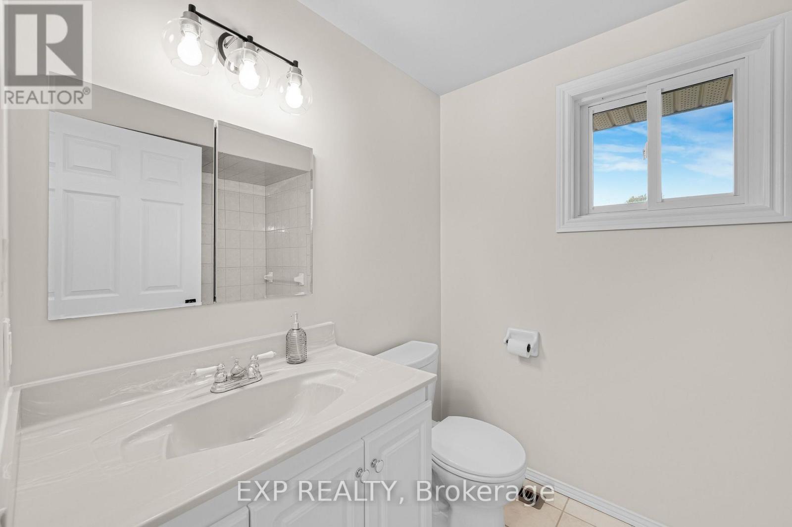 10 Donegel Place, Hamilton, Ontario  L9A 4Z6 - Photo 21 - X13858032