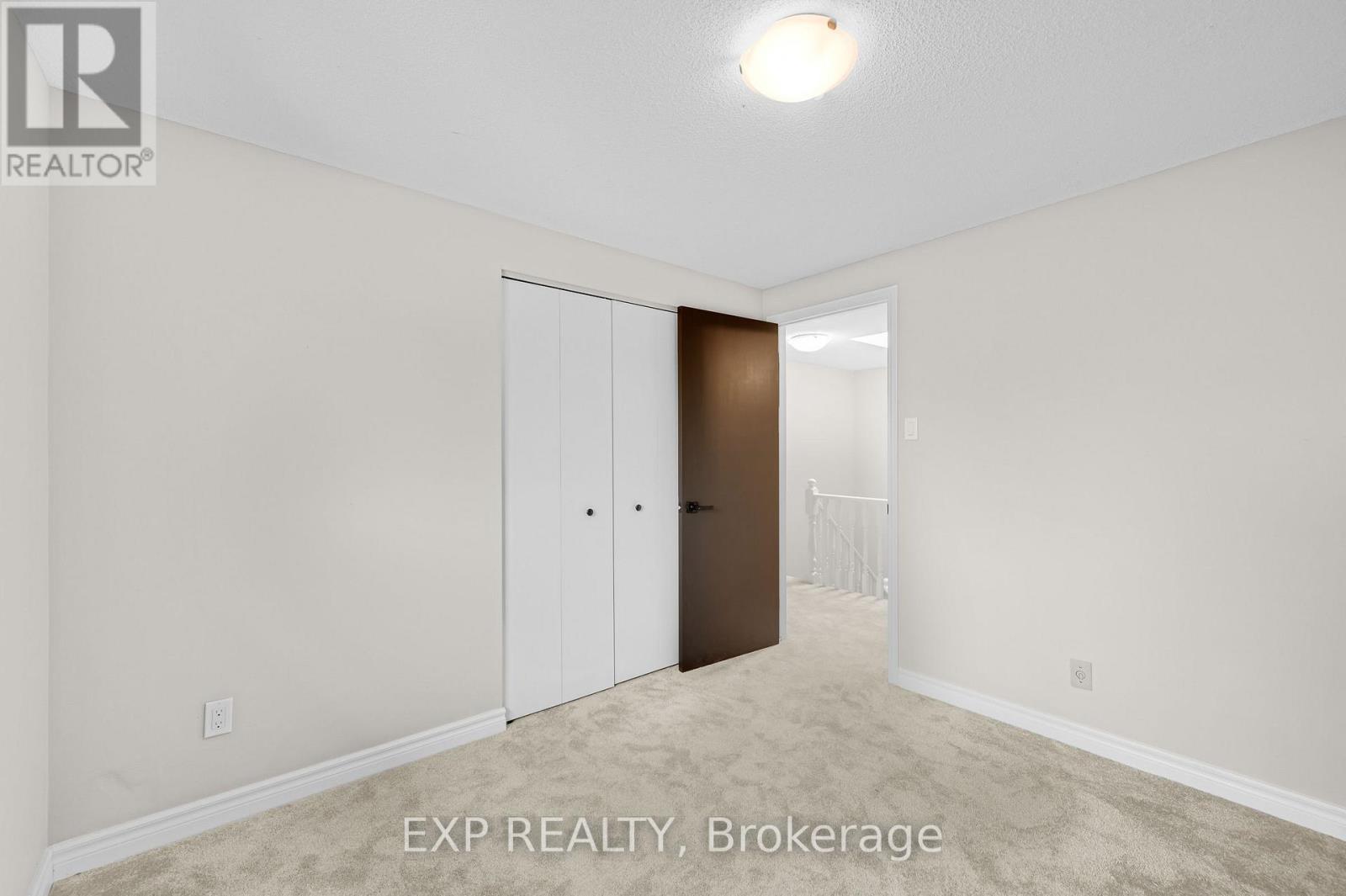 10 Donegel Place, Hamilton, Ontario  L9A 4Z6 - Photo 25 - X13858032