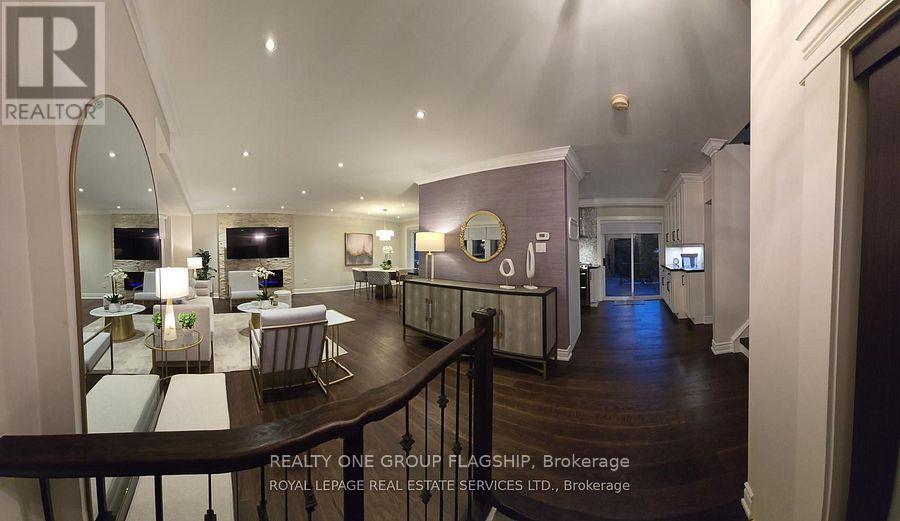 3594 Gallager Drive, Mississauga, Ontario  L5C 2N6 - Photo 7 - W13858034