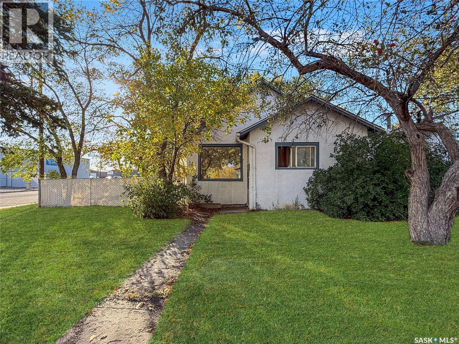 206 6th AVENUE NW, Swift Current, Saskatchewan