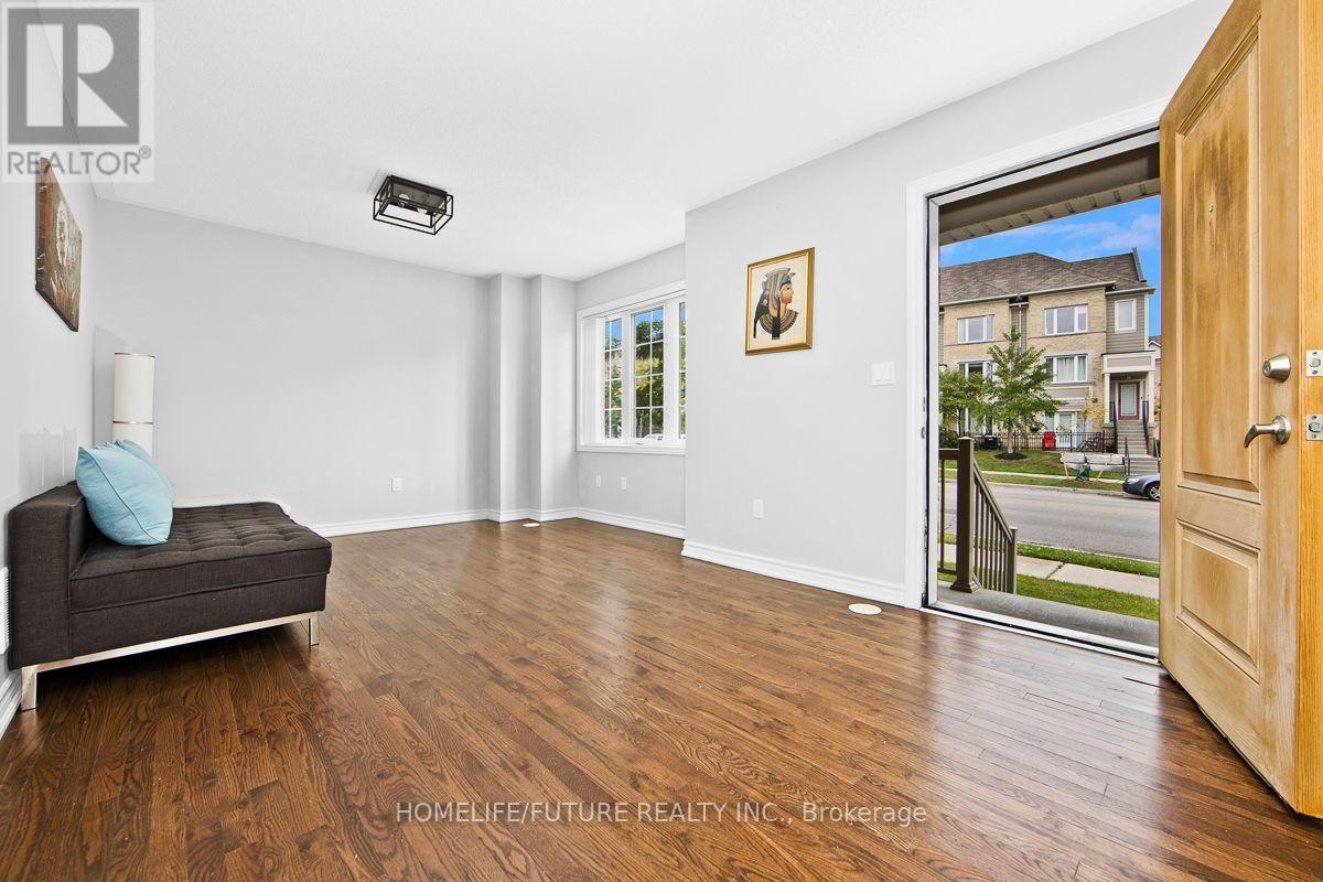 7 - 3170 Boxford Crescent, Mississauga, Ontario  L5M 0X1 - Photo 5 - W13856676