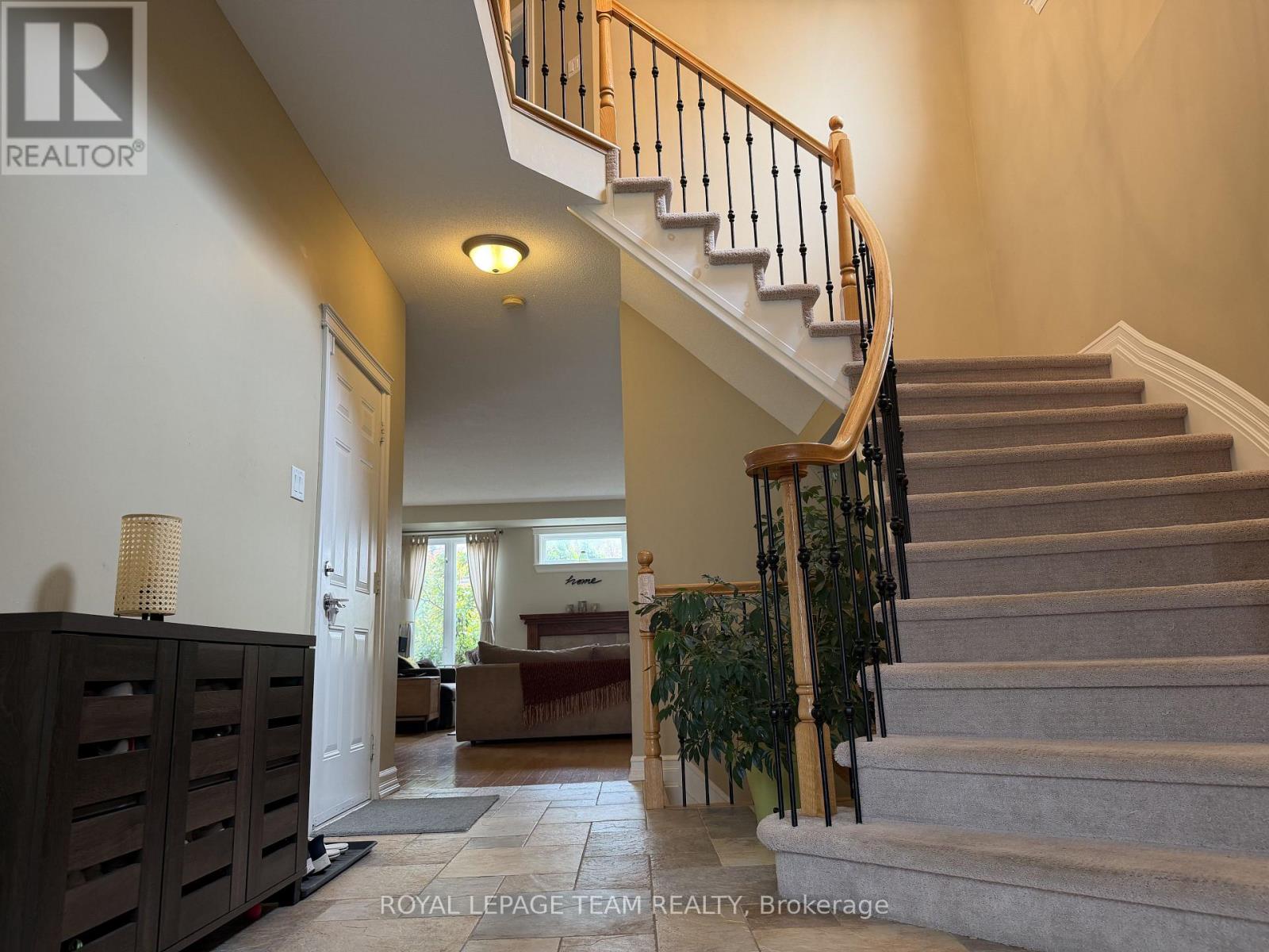 251 Tofino Private, Ottawa, Ontario  K2M 0B1 - Photo 2 - X13858066