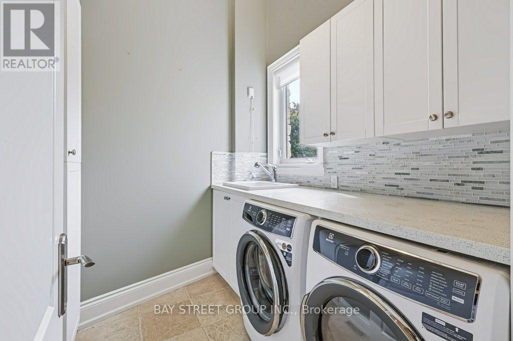 5 River Stone Court, East Gwillimbury, Ontario  L0G 1V0 - Photo 10 - N13858054
