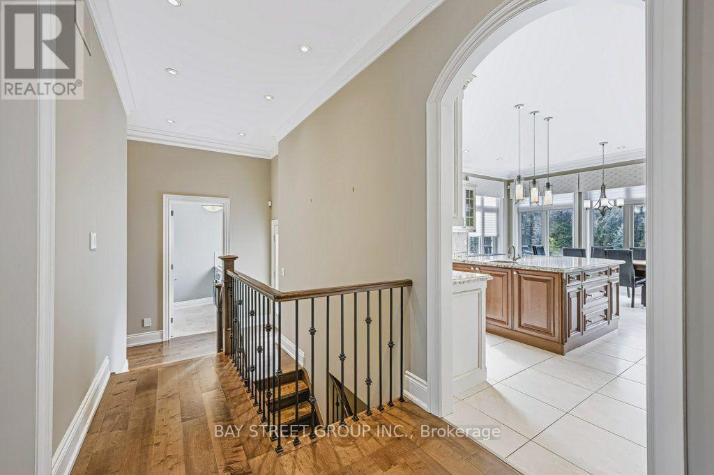 5 River Stone Court, East Gwillimbury, Ontario  L0G 1V0 - Photo 11 - N13858054