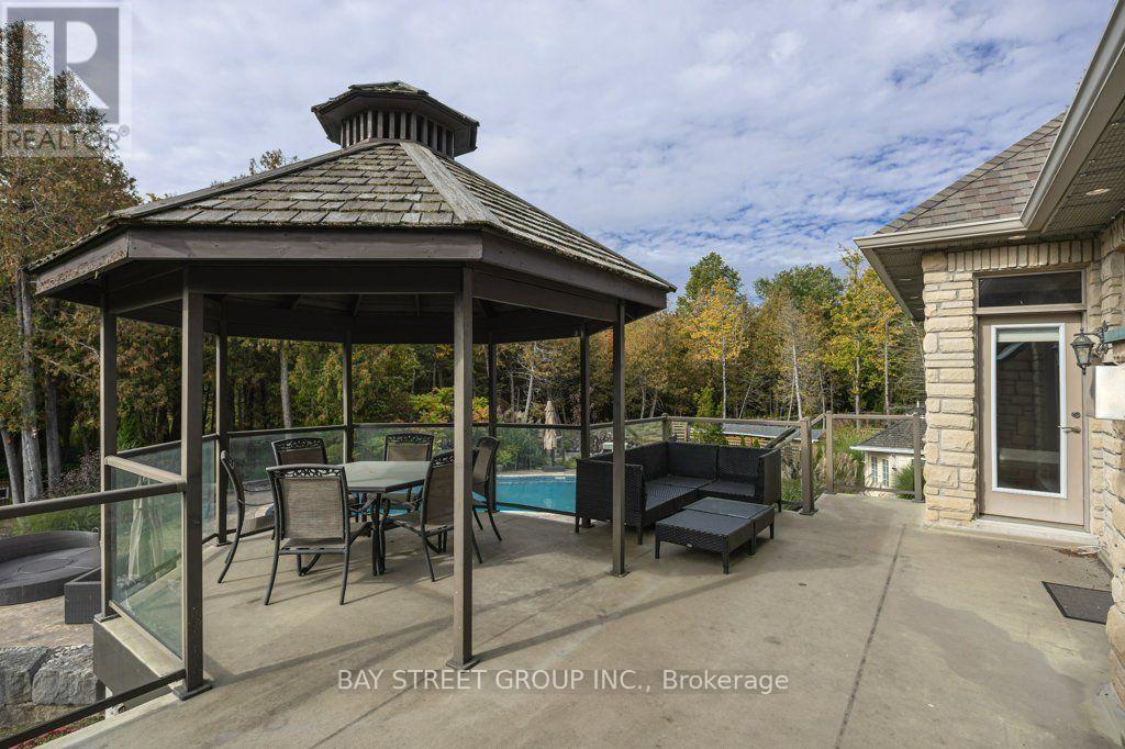 5 River Stone Court, East Gwillimbury, Ontario  L0G 1V0 - Photo 48 - N13858054