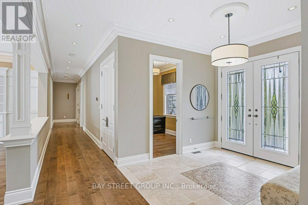 5 River Stone Court, East Gwillimbury, Ontario  L0G 1V0 - Photo 5 - N13858054