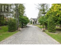 5 RIVER STONE COURT, East Gwillimbury, Ontario