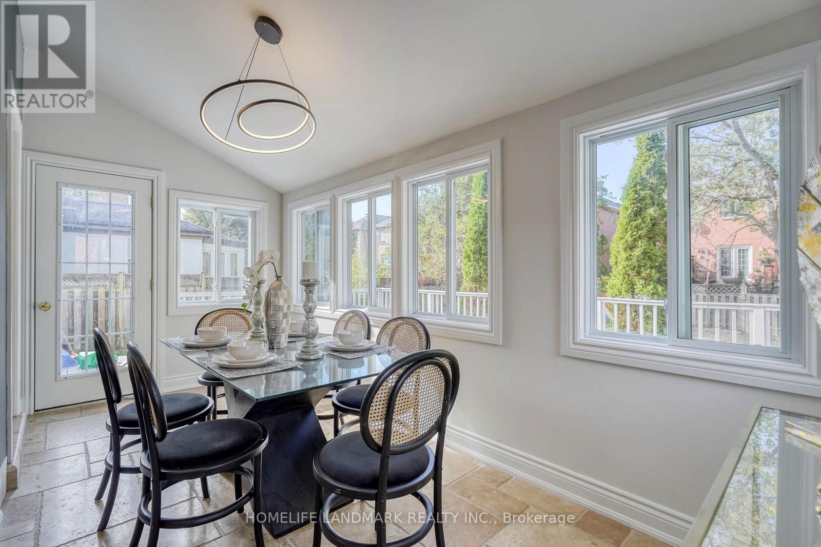 115 Crosby Avenue, Richmond Hill, Ontario  L4C 2R3 - Photo 16 - N13858070