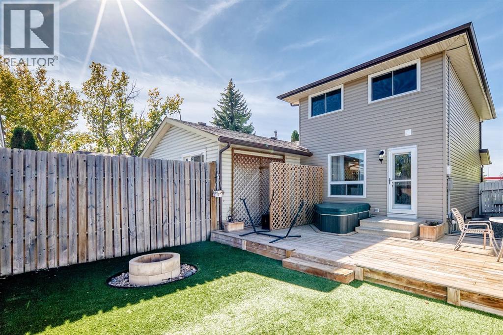 378 Midridge Drive SE