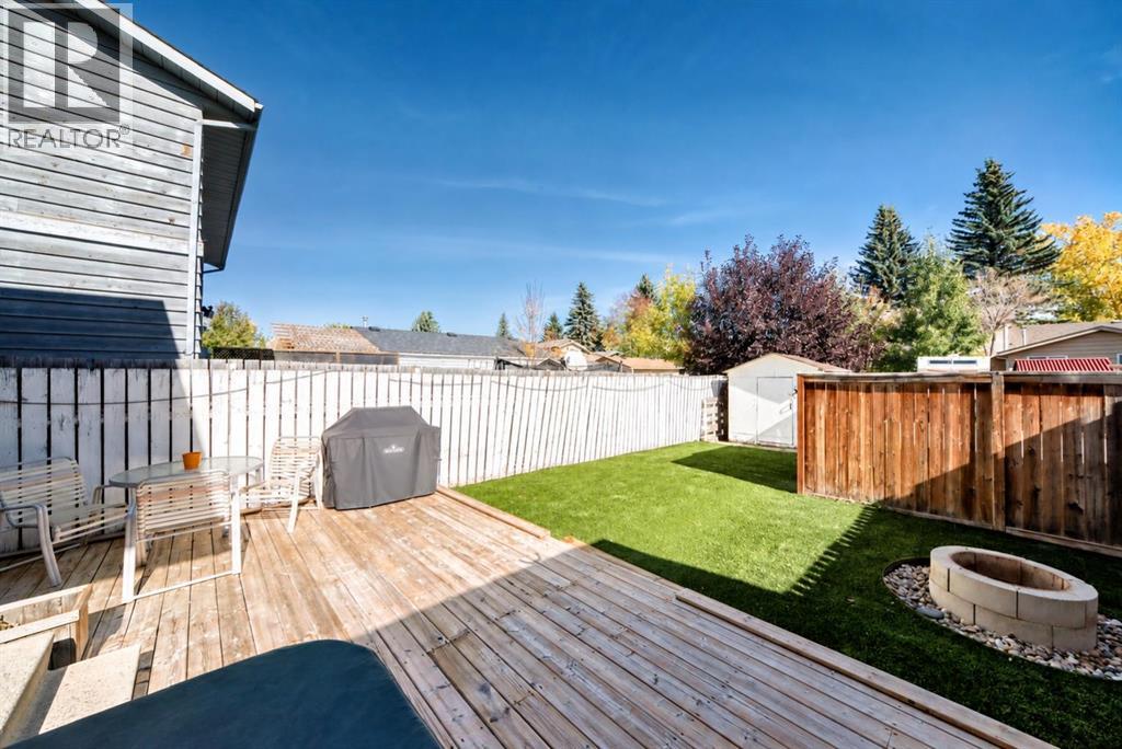 378 Midridge Drive SE
