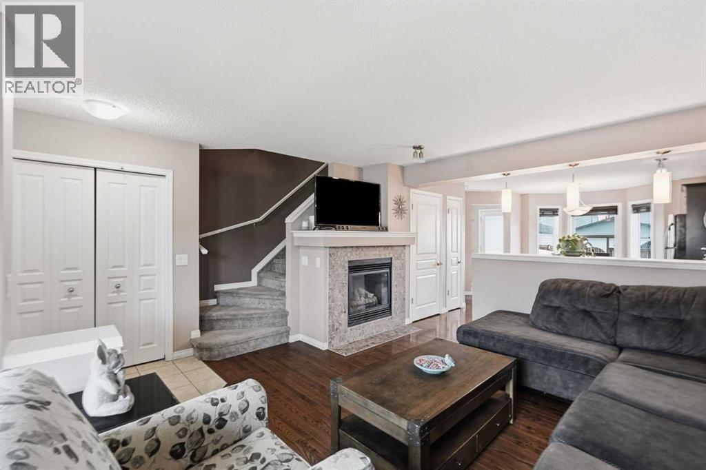 71 Elgin Meadows Garden Se, Calgary, Alberta  T2Z 0M2 - Photo 7 - A2348842