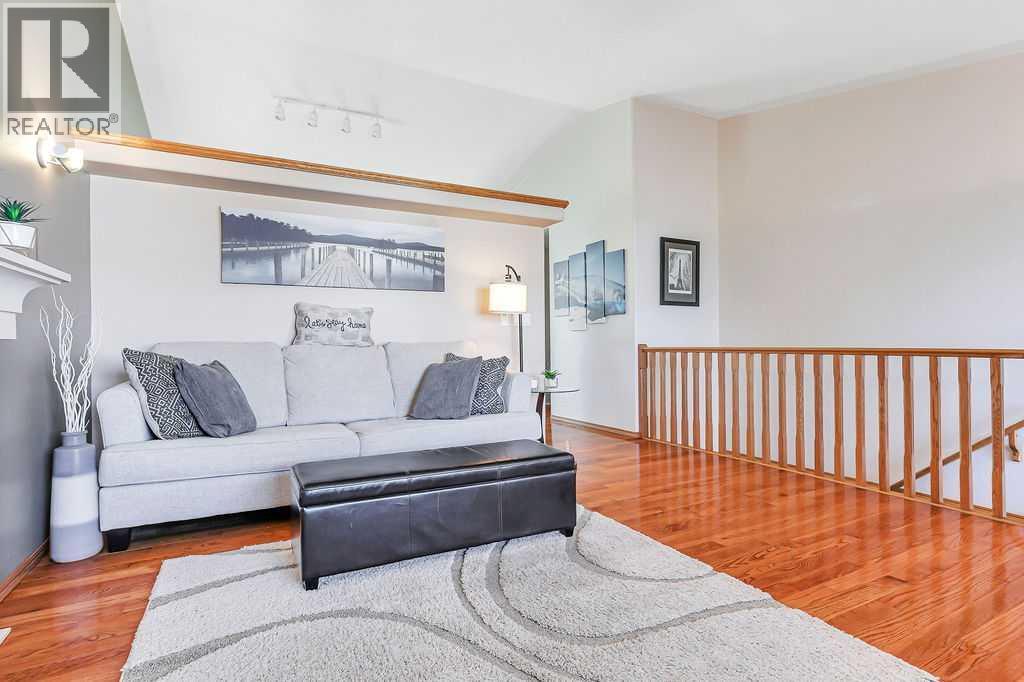 124 Lamont Close