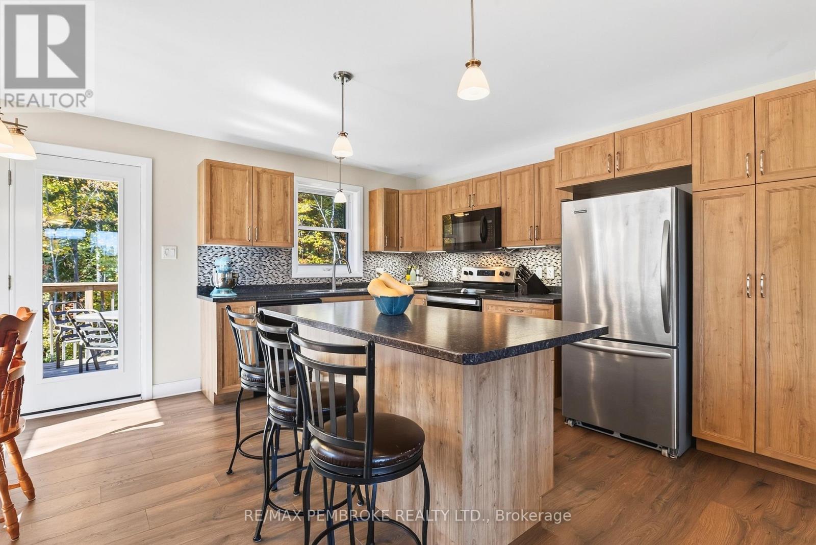 46 Terrance Drive, Petawawa, Ontario  K8H 0H3 - Photo 15 - X13858130