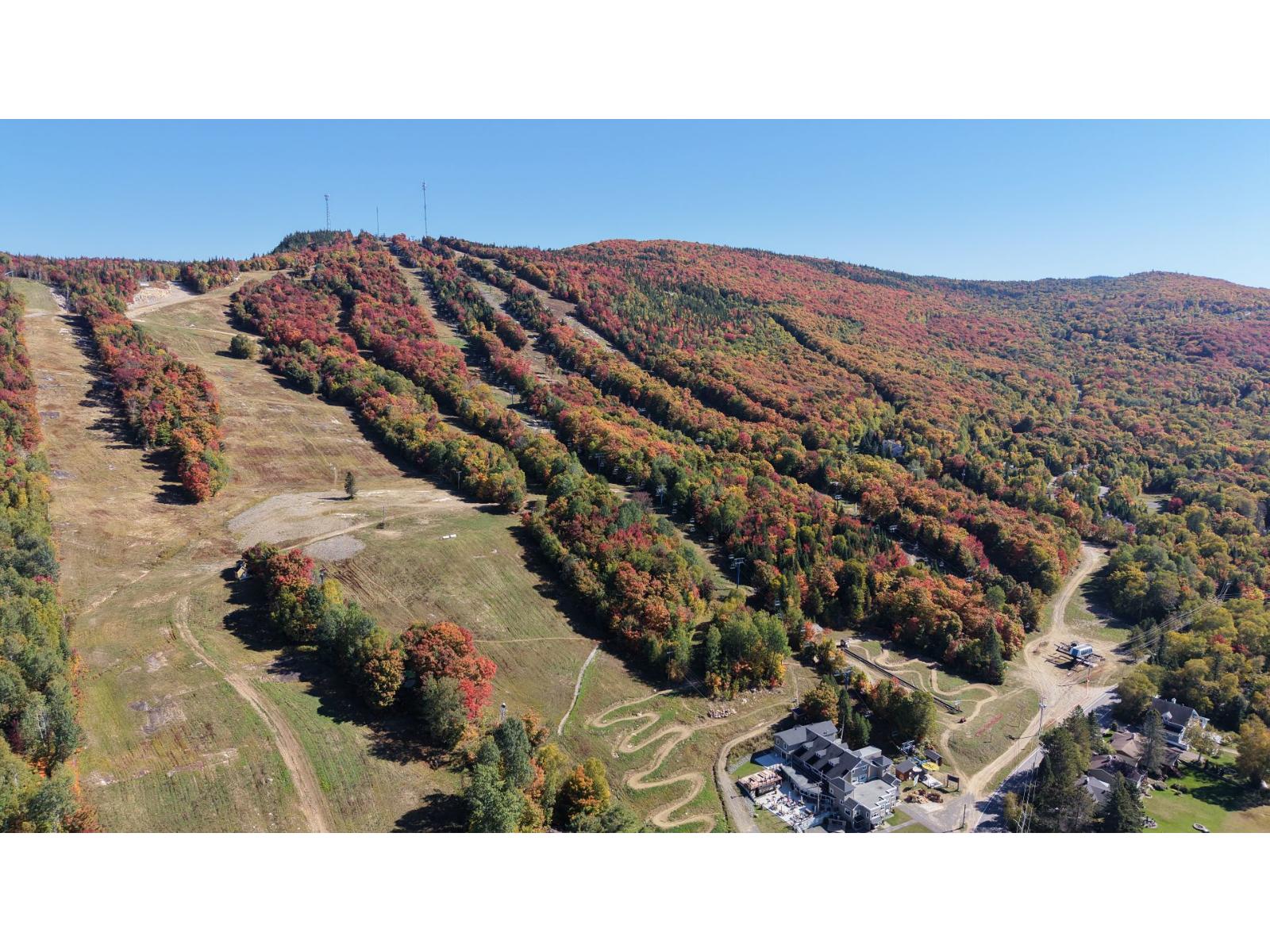 67 Ch. du Domaine-Garceau Saint-Donat Quebec Canada J0T2C0 2
