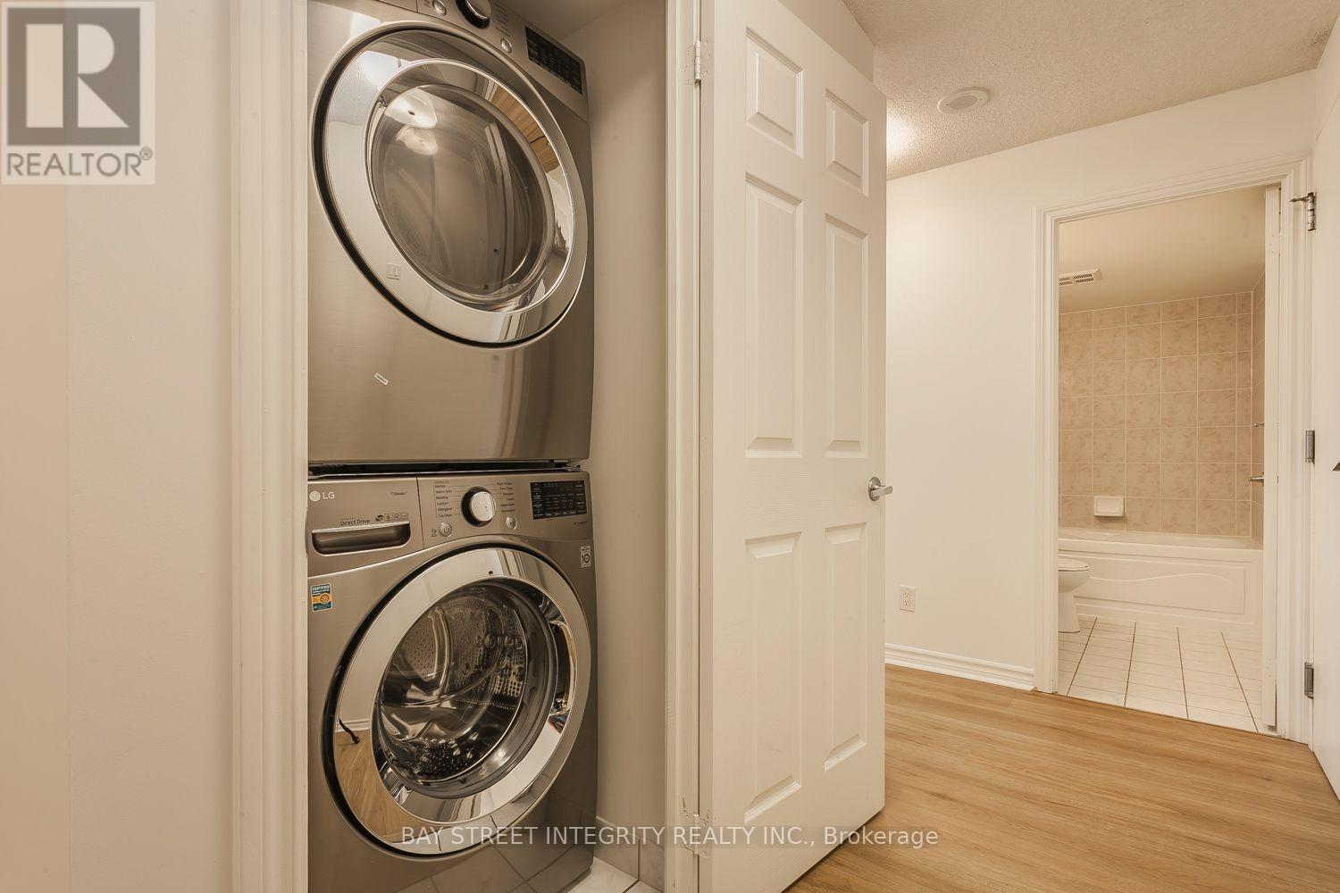 2328 - 3888 Duke Of York Boulevard, Mississauga, Ontario  L5B 4P5 - Photo 20 - W13858118